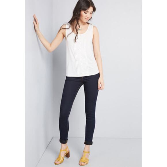 Anthropologie Skies are Blue White Embroidered Sleeveless Tank XSP - Picture 7 of 15